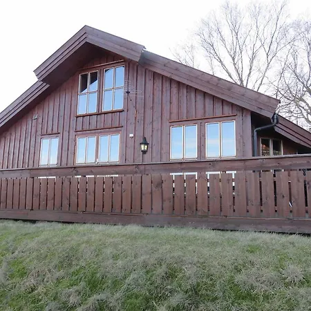 Hellvikhyttene Holiday home