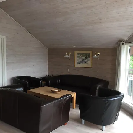 Hellvikhyttene Holiday home